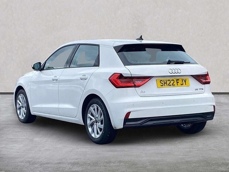 Used Audi A1 Sport 95 HP (69 kW) 2022 White SUV