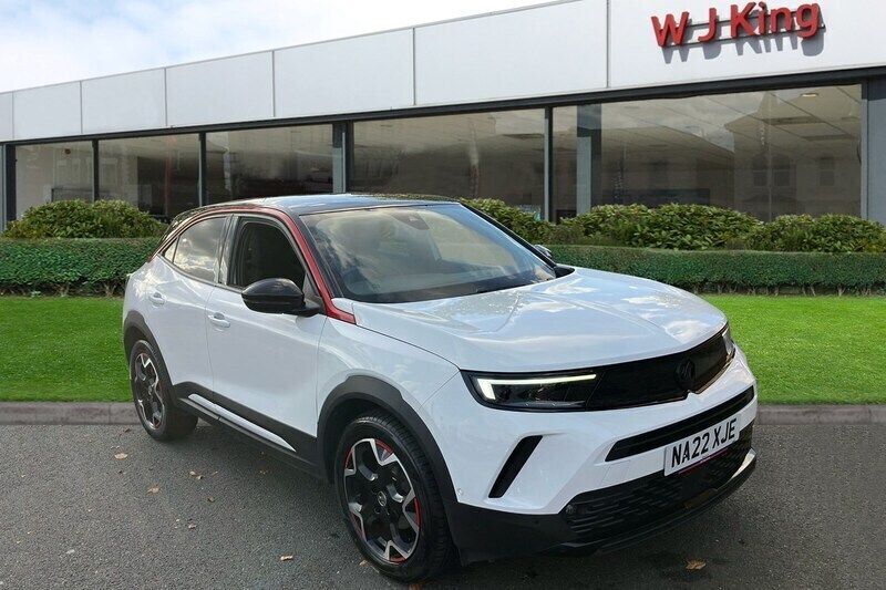 White Used 2022 Vauxhall Mokka SRi SUV | £15,695 (Fair price) - Image 1/3