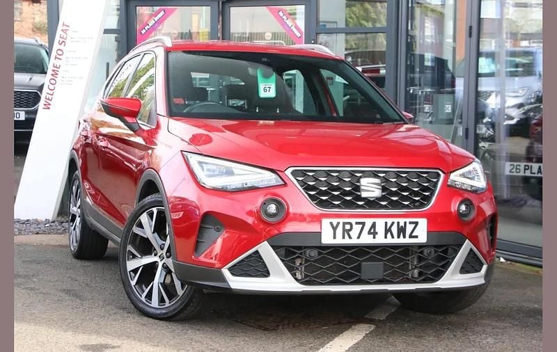Used Seat Arona Xperience Lux 113 HP (83 kW) 2024 Red SUV