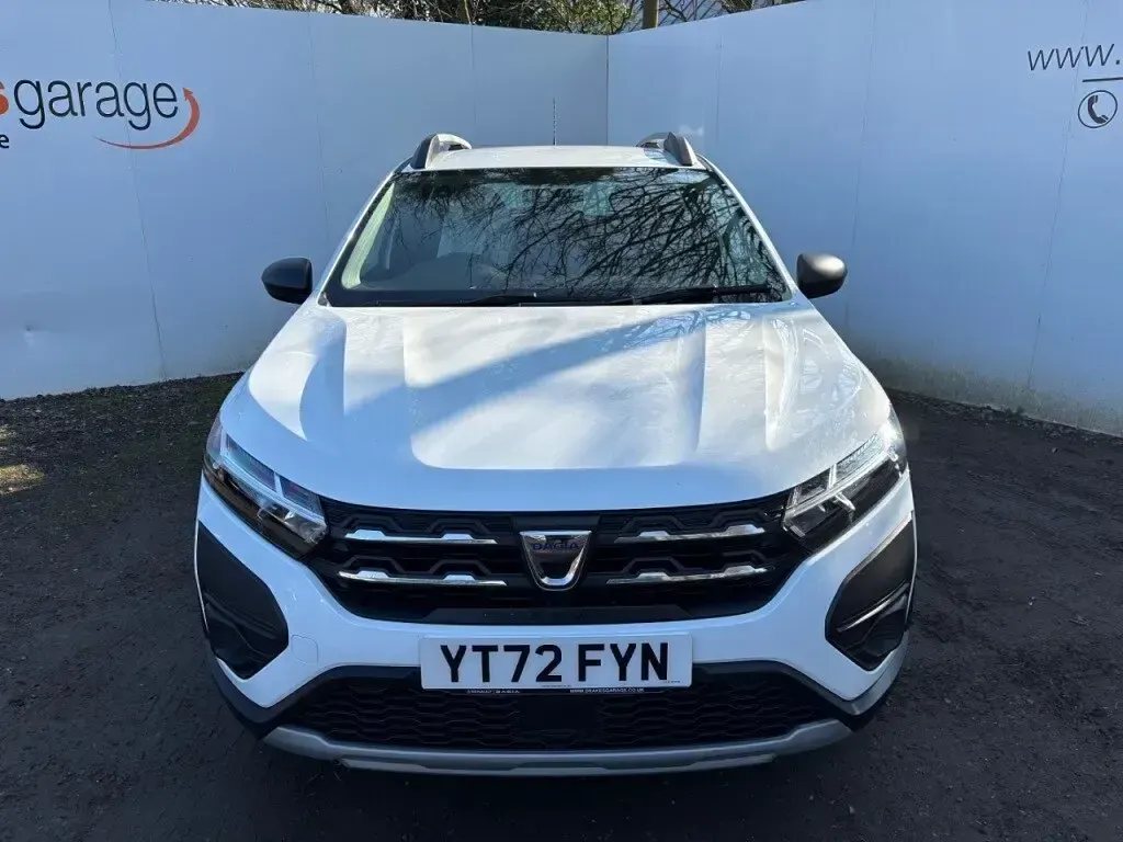 Używany Dacia Sandero Essentiel 2022 Biały Hatchback