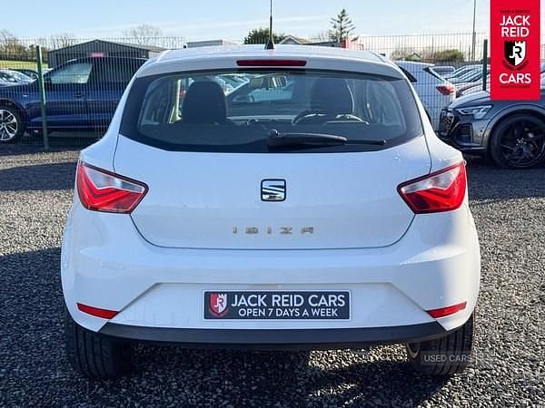 Used Seat Ibiza SE Technology 2016 White Hatchback