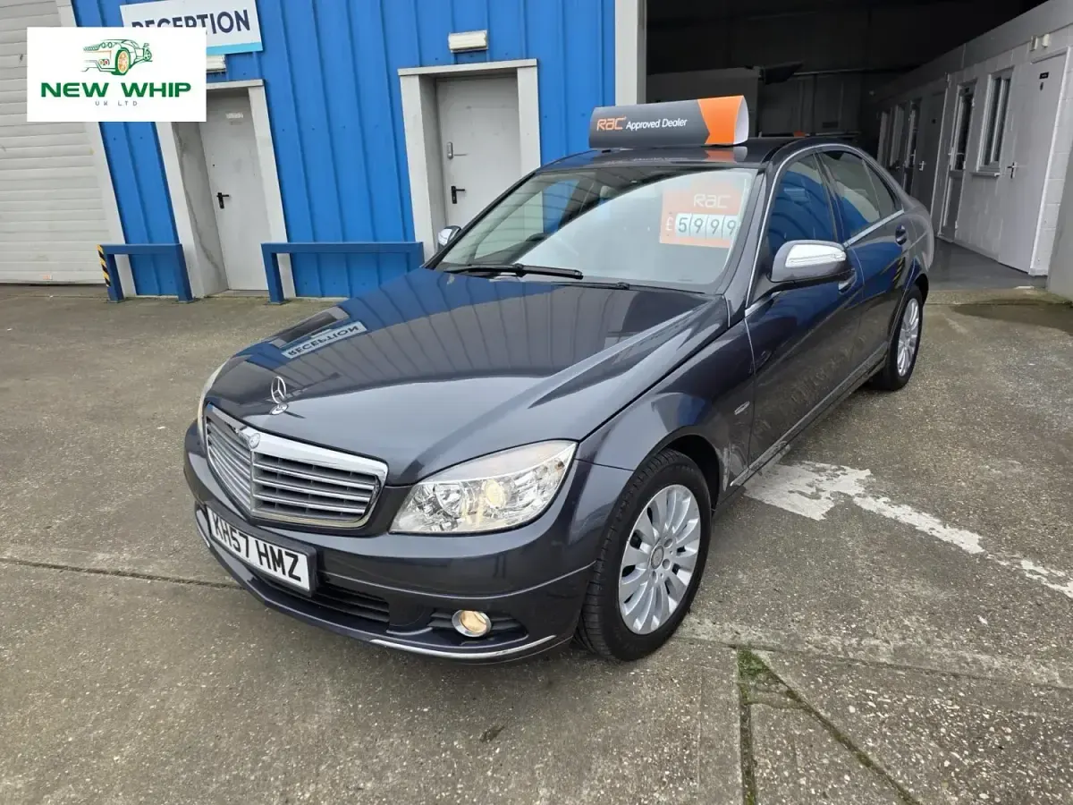 Używany Mercedes C200 Elegance 184 KM (135 kW) 2007 Szary Sedan/Limuzyna
