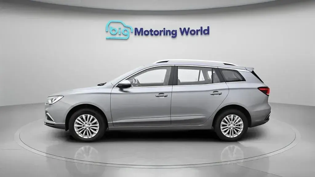 Used MG MG5 EV Exclusive 113 kW (154 HP) 2022 Silver Estate