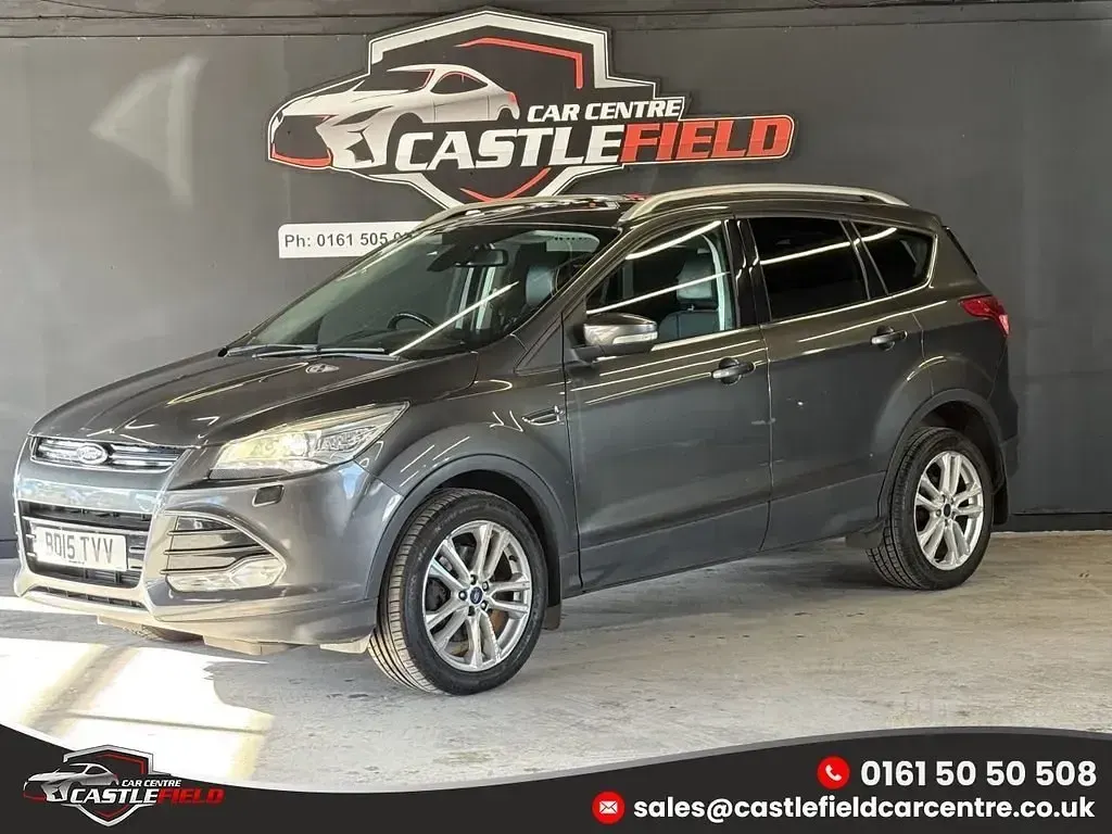 Usado Ford Kuga Titanium X 180 HP (132 kW) 2015 Prateado SUV