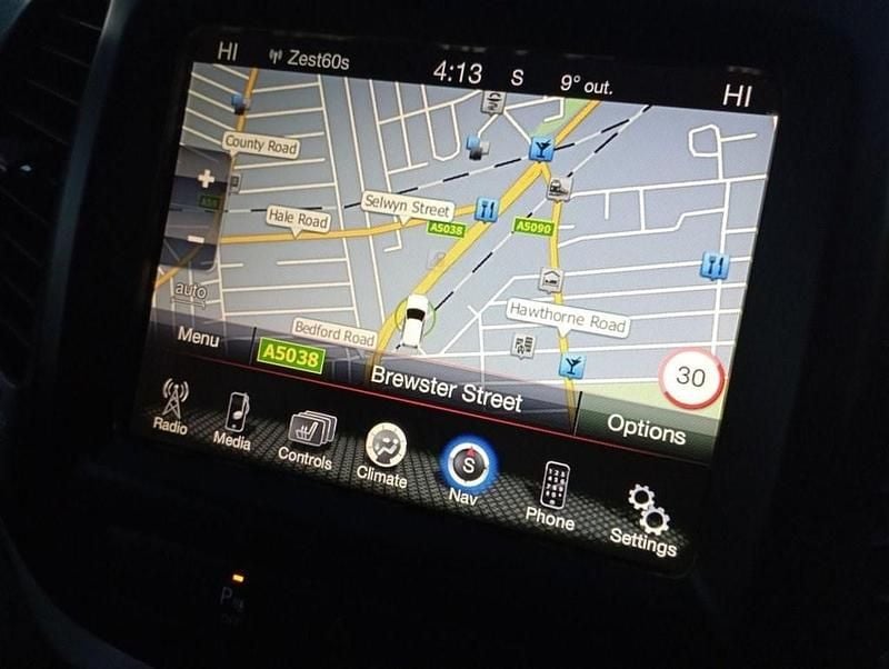 Used Jeep Cherokee Limited 138 HP (101 kW) 2015 White SUV