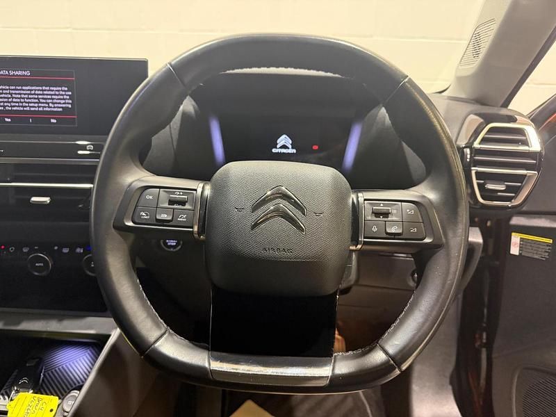 Used Citroën C4 PureTech 127 HP (93 kW) 2021 Orange Hatchback