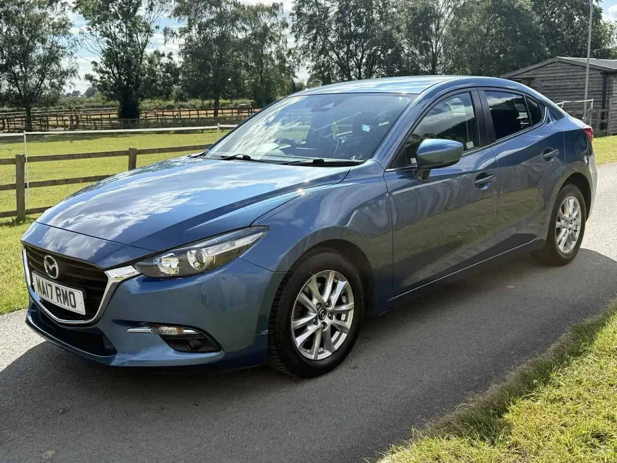 Used Mazda 3 2017 Blue Sedan