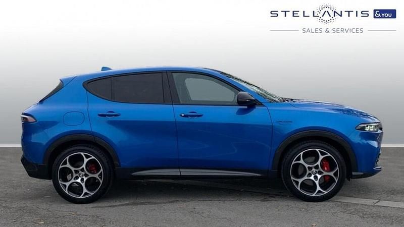 Blue Used 2022 Alfa Romeo Tonale Veloce SUV | £23,327 (Fair price) - Image 1/4