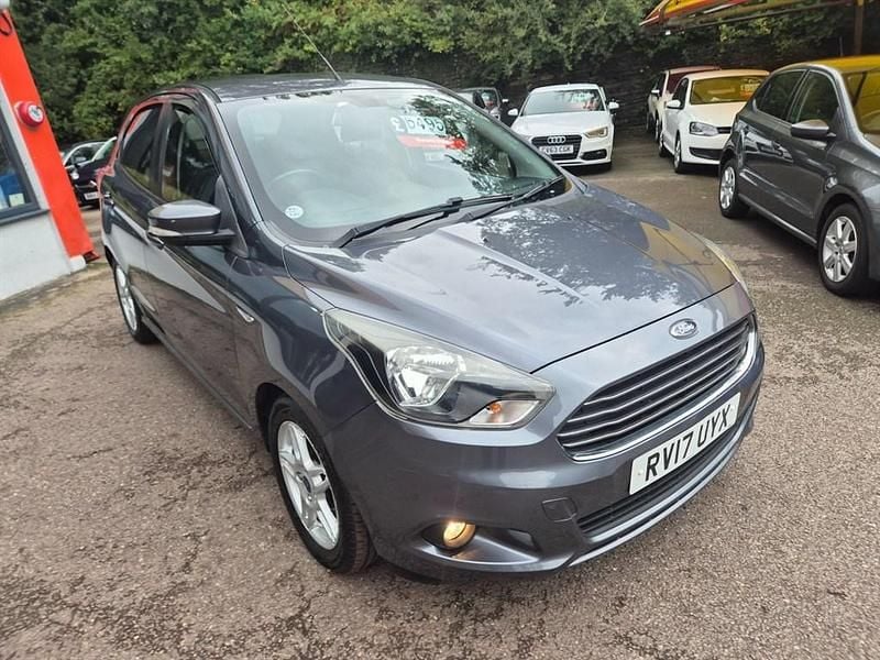 Used Ford Ka Plus Zetec 70 HP (51 kW) 2017 Grey Hatchback