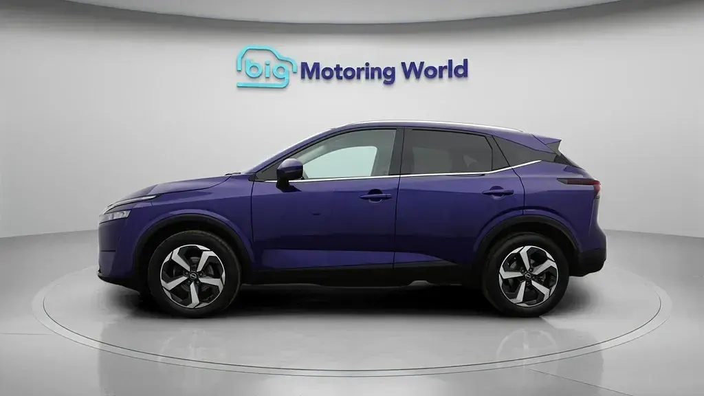 Used Nissan Qashqai N-Connecta 140 HP (102 kW) 2022 Blue SUV