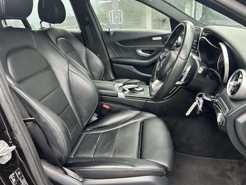 Begagnad Mercedes C220 AMG line 2017 Svart Sedan