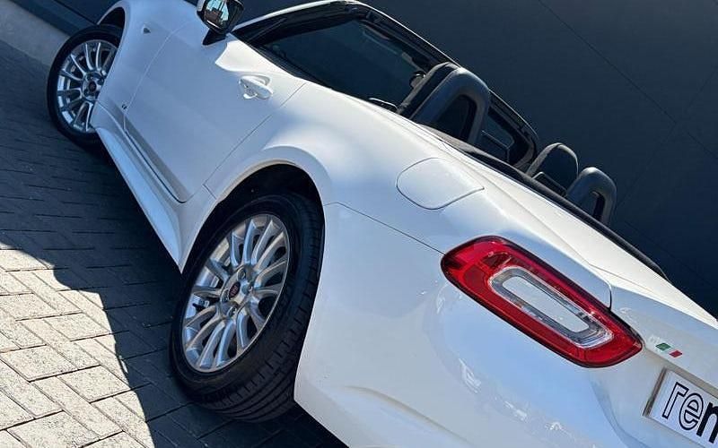 Usado Fiat 124 Spider Classica 140 HP (102 kW) 2017 Cabrios