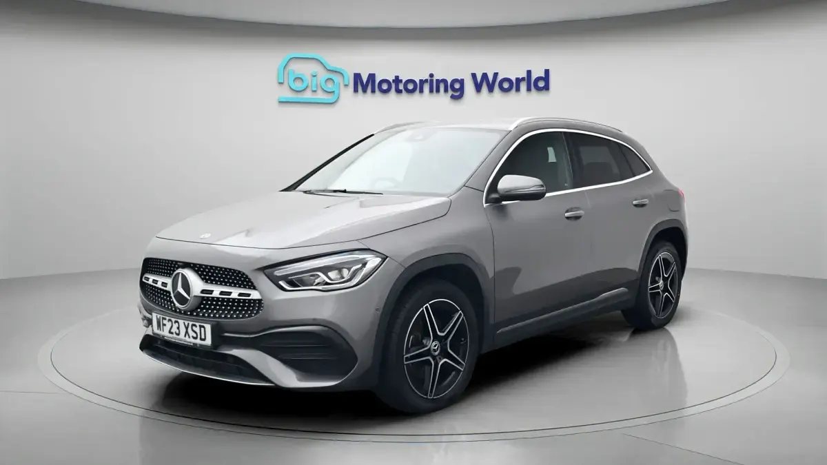 Used Mercedes GLA250 Executive 215 HP (158 kW) 2023 Grey SUV
