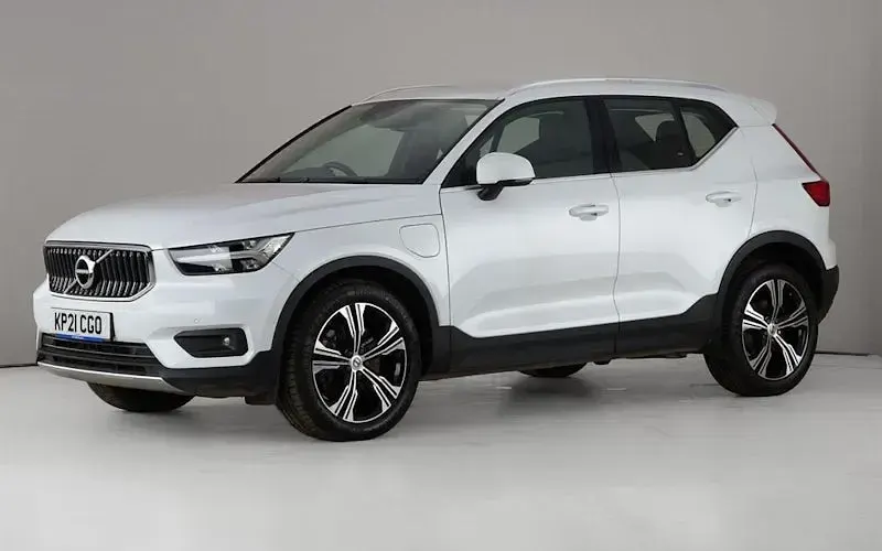 Used Volvo XC40 Inscription 262 HP (192 kW) 2021 White SUV