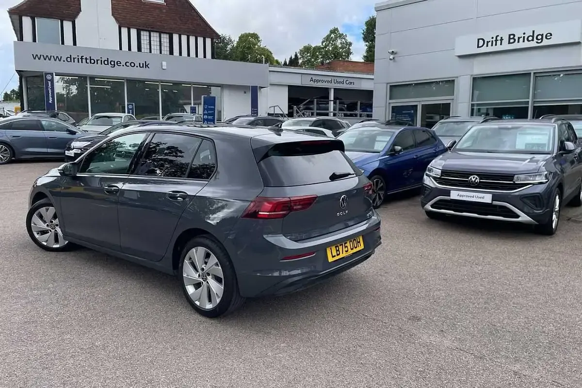 Used VW Golf VIII Match 147 HP (108 kW) 2025 Grey Hatchback