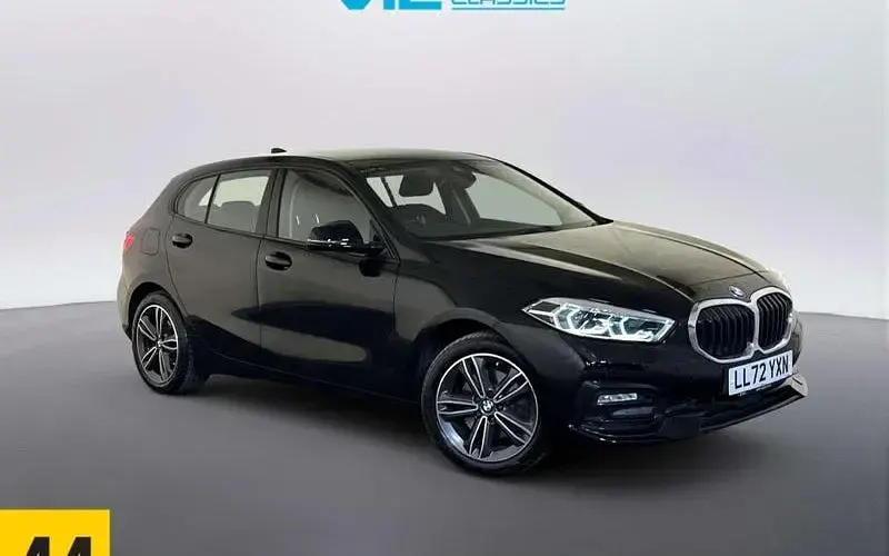 Used BMW 118 Sport Line 150 HP (110 kW) 2022 Hatchback