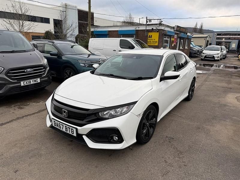Used Honda Civic SR 129 HP (94 kW) 2017 White Hatchback