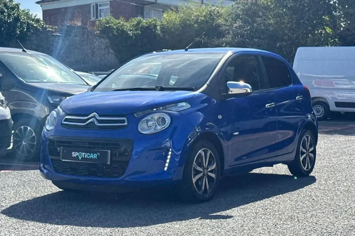Used Citroën C1 Shine 71 HP (52 kW) 2021 Blue Hatchback