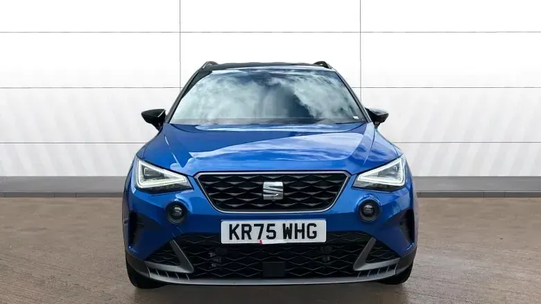 New Seat Arona Black Edition 115 HP (84 kW) 2025 Blue SUV