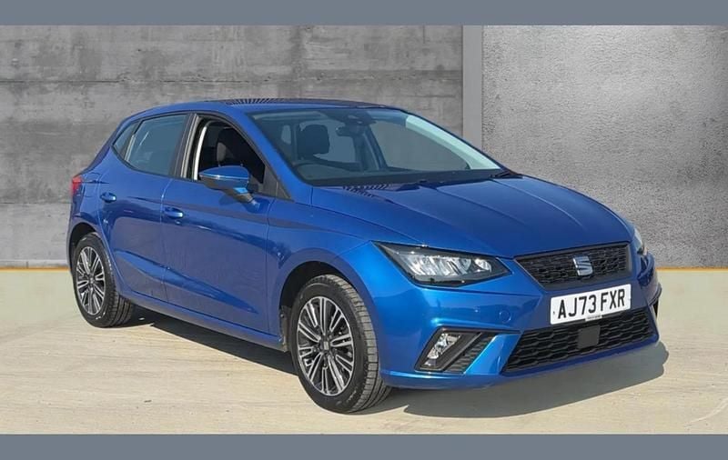 Used Seat Ibiza SE Technology 95 HP (69 kW) 2024 Metallic  saphire blue Hatchback