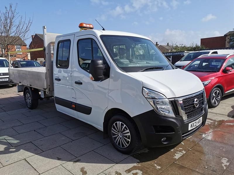 Used Nissan NV400 Tekna 2021 White Van