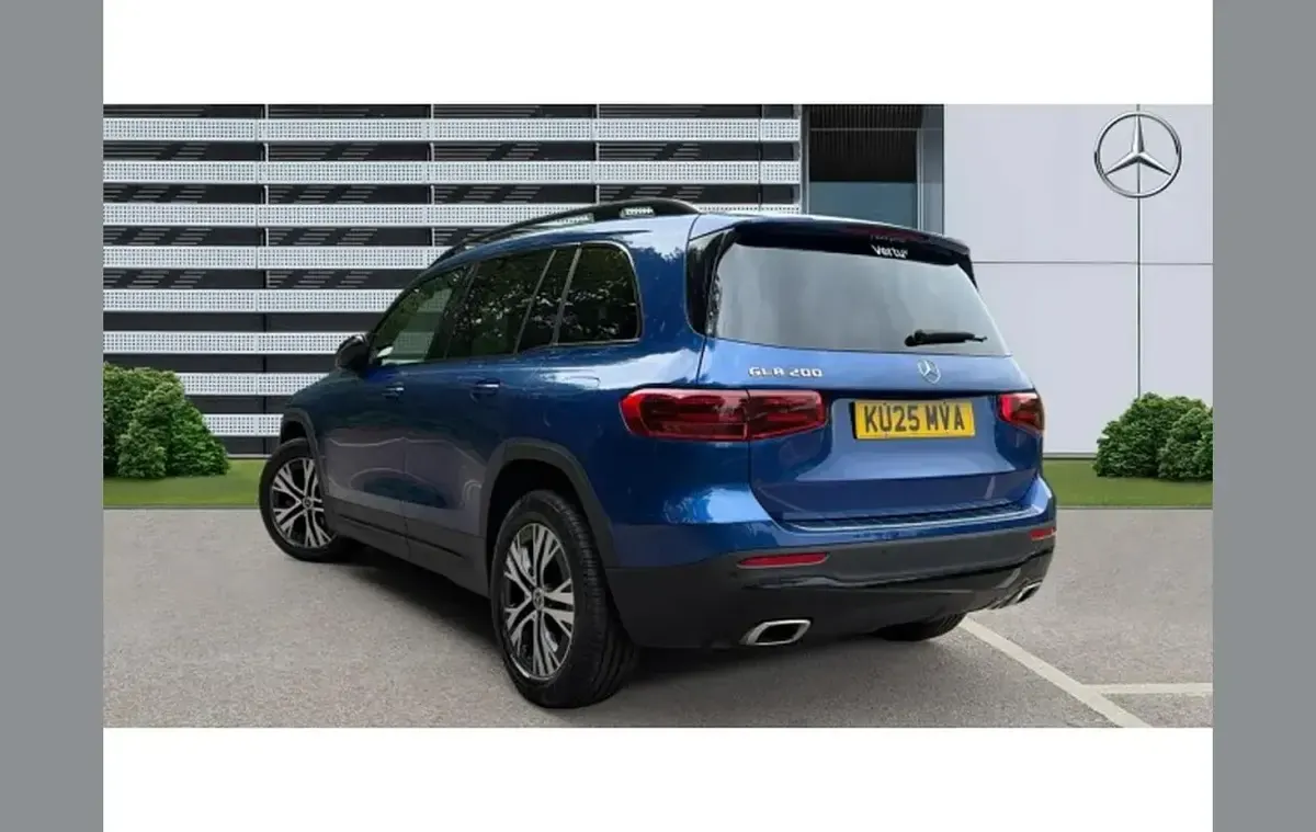 Used Mercedes GLB200 Executive 161 HP (118 kW) 2025 Blue SUV