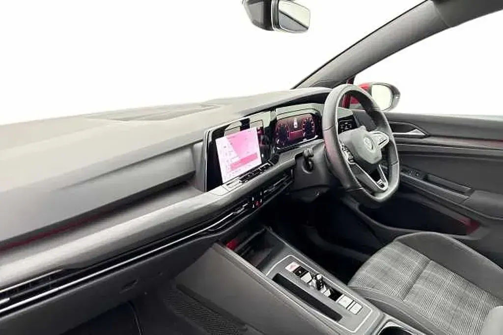 Used VW Golf VIII 200 HP (147 kW) 2021