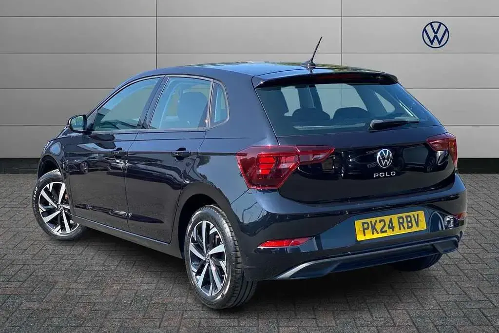 Used VW Polo Life 95 HP (69 kW) 2024 Black Hatchback