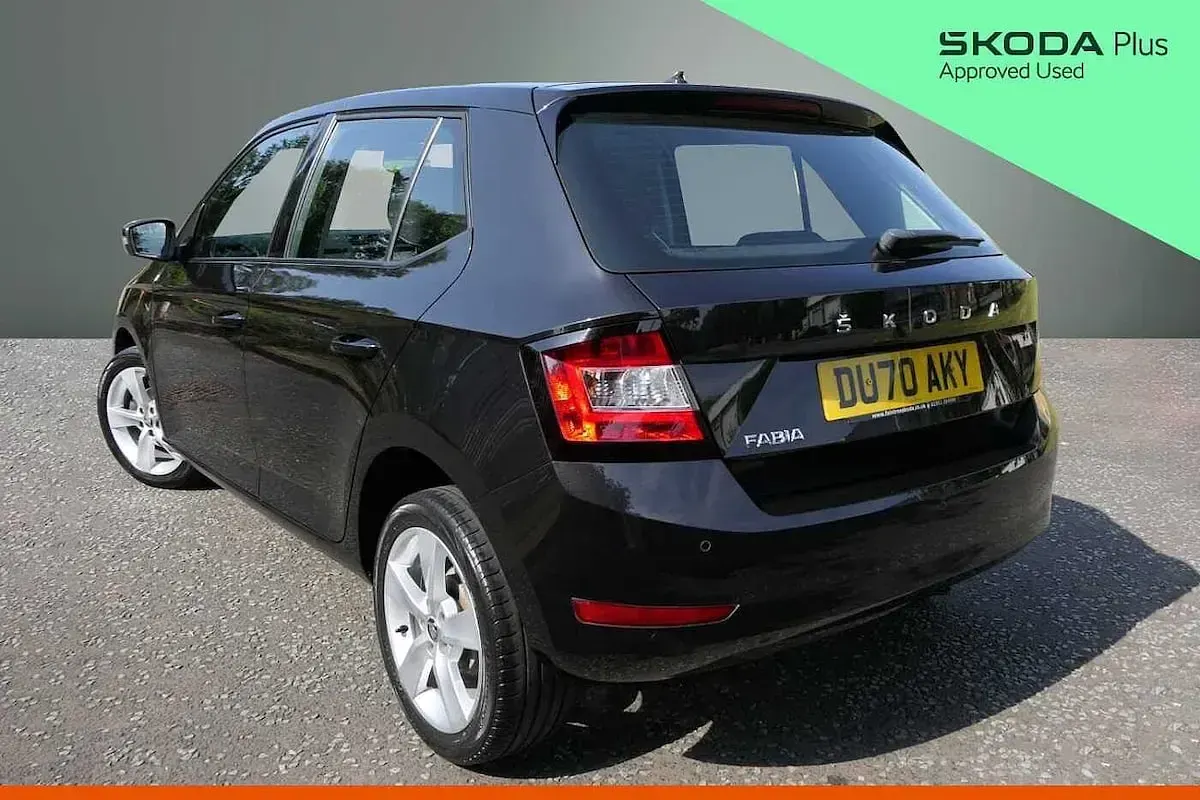 Used Skoda Fabia SE L 70 HP (51 kW) 2020 Black magic pearl effect Hatchback
