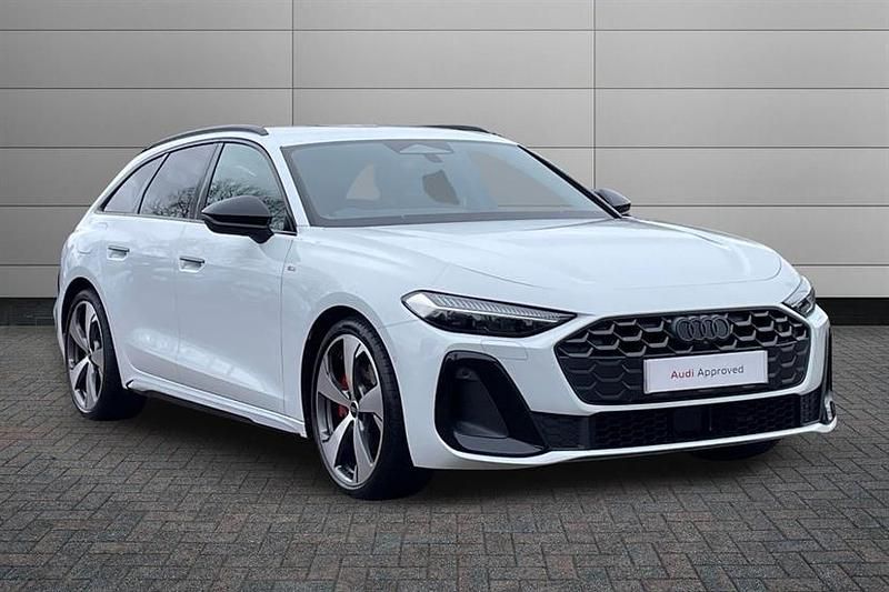 Used Audi A5 Comfort 204 HP (150 kW) 2025 Glacier white Estate