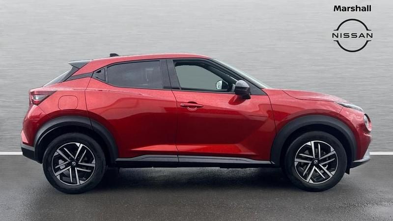 Used Nissan Juke N-Connecta 114 HP (83 kW) 2025 Red SUV