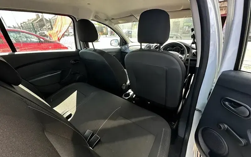 Used Dacia Sandero Essentiel 75 HP (55 kW) 2019 White Hatchback