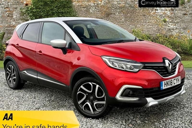 Used Renault Captur Dynamique 90 HP (66 kW) 2018 Red/silver SUV