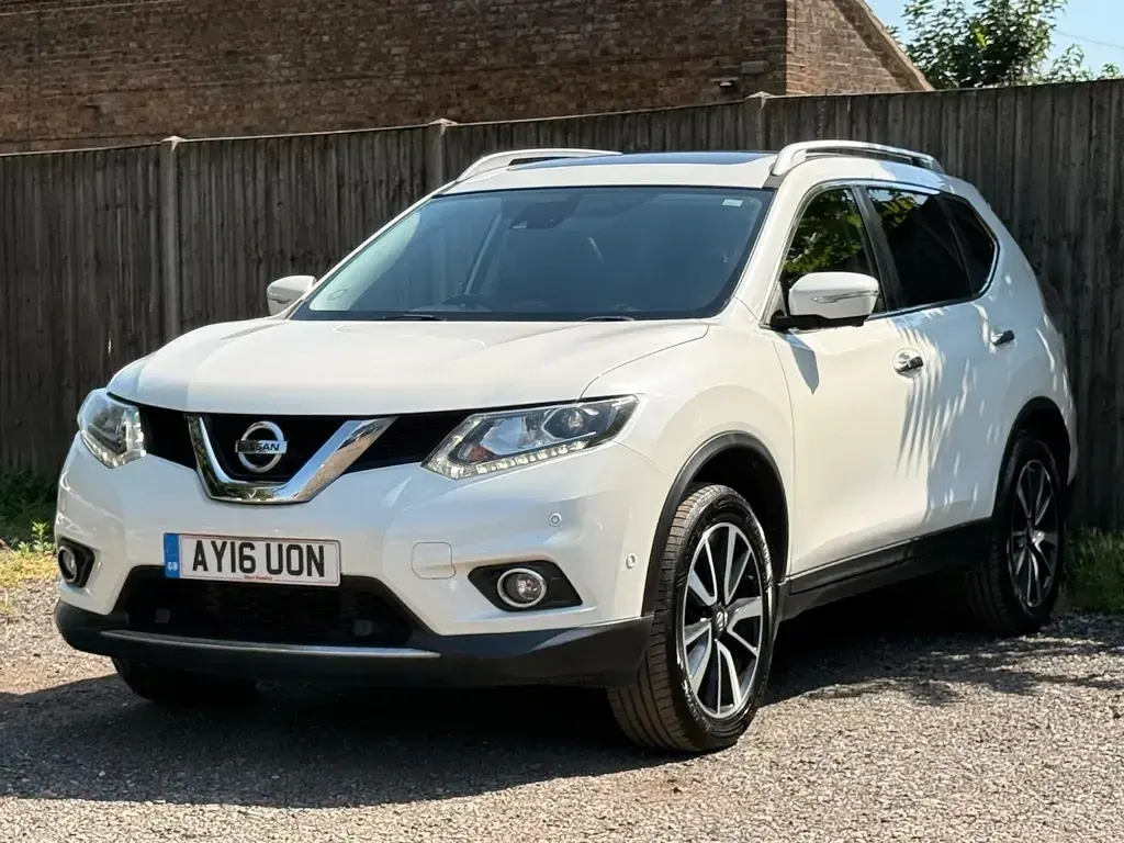 Used Nissan X-Trail S 130 HP (95 kW) 2016 White SUV