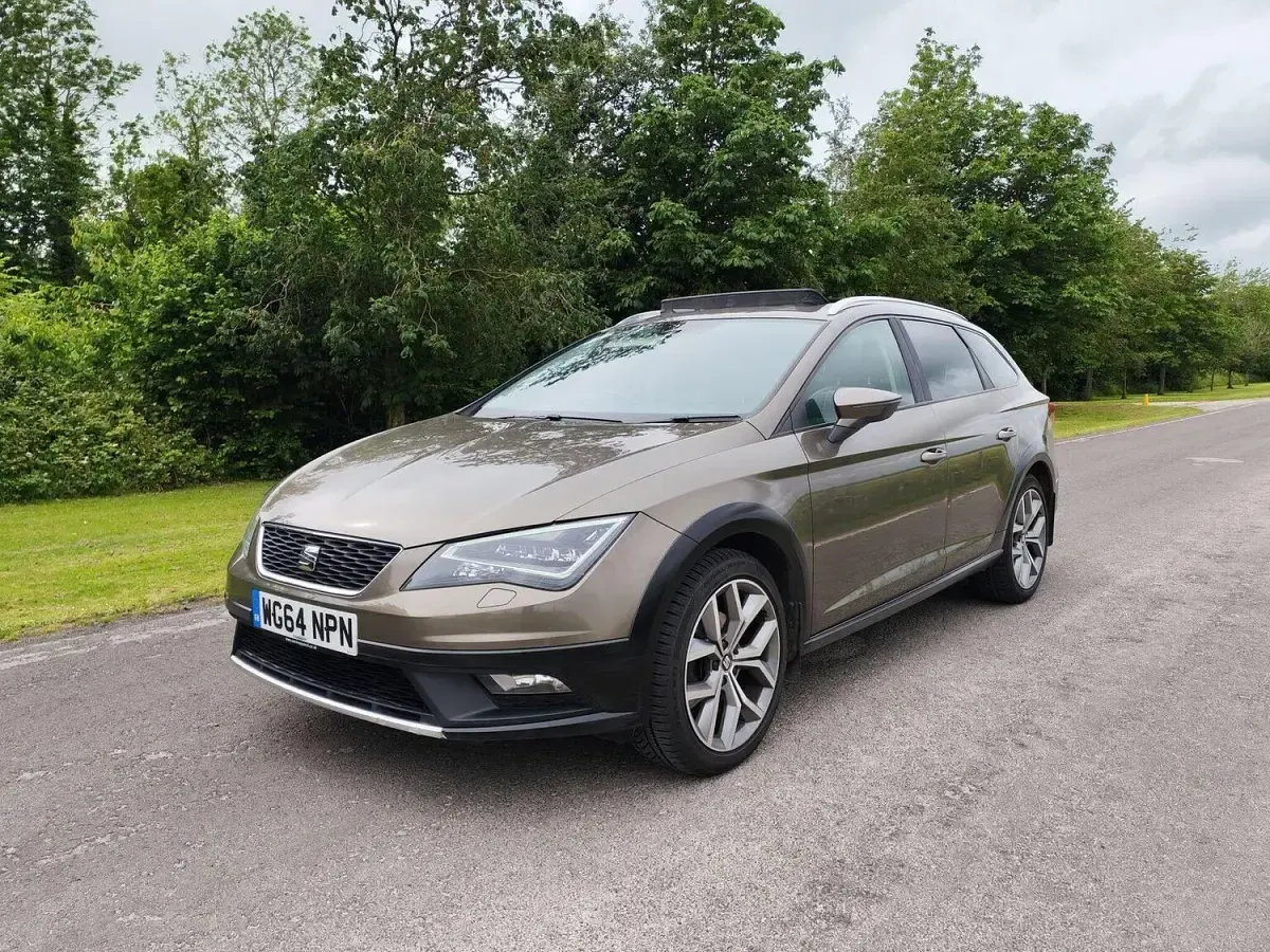 Used Seat Leon X-Perience Sport 184 HP (135 kW) 2015 Brown Estate