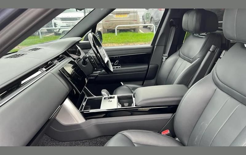 Used Land Rover Range Rover Autobiography 550 HP (404 kW) 2025 Blue SUV