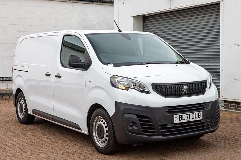 White Used 2022 Peugeot Expert Premium Van | £11,450 (Good price) - Image 1/4