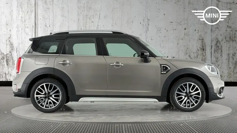 Used Mini Cooper S Countryman Sport 189 HP (139 kW) 2019 Silver SUV