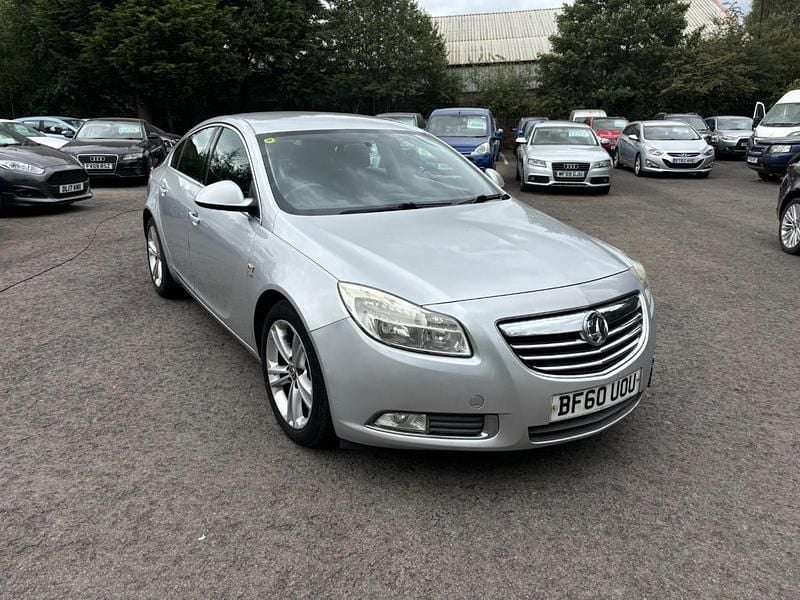 Used Vauxhall Insignia SRi 160 HP (117 kW) 2010 Silver Hatchback