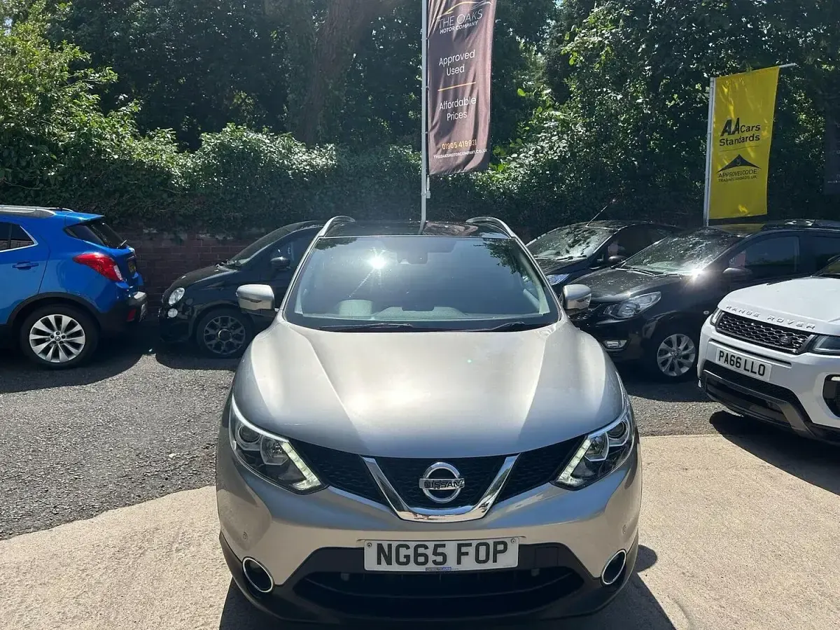 Used Nissan Qashqai N-TEC 110 HP (80 kW) 2016 Silver SUV