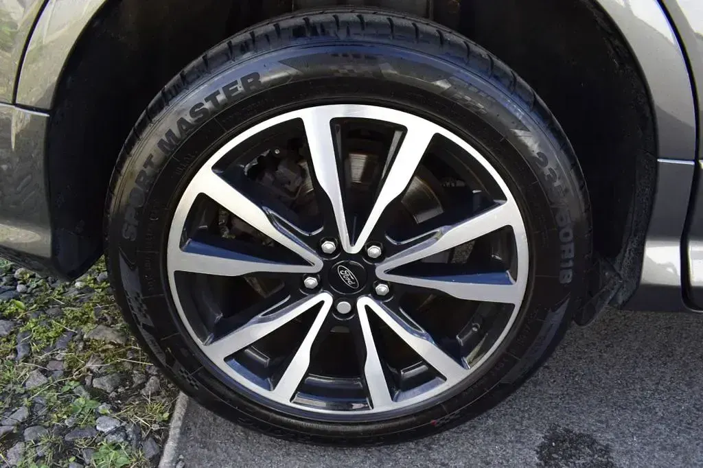 Used Ford Kuga ST-Line 150 HP (110 kW) 2019 Grey SUV