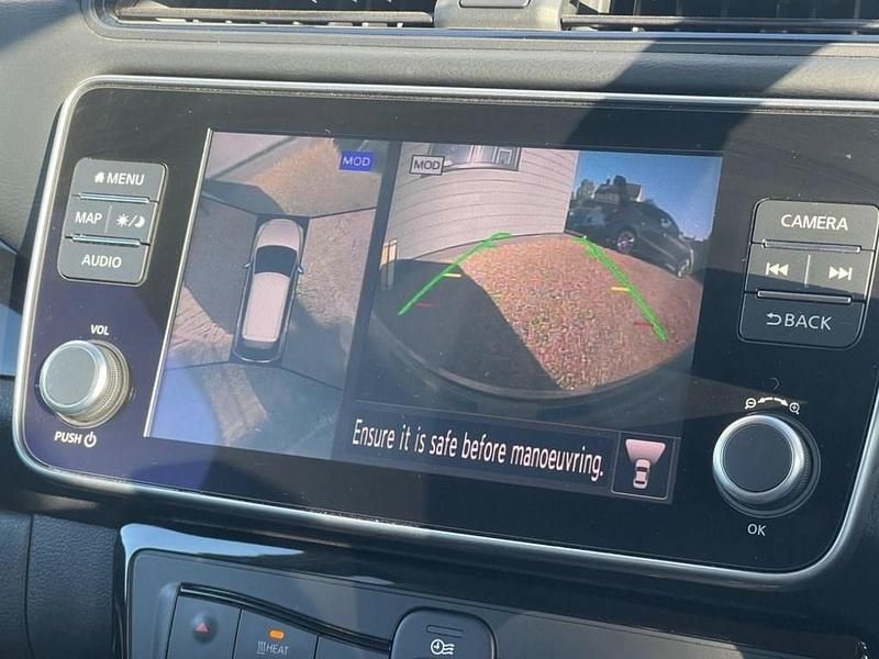 Used Nissan Leaf Tekna 110 kW (150 HP) 2022 Blue Hatchback