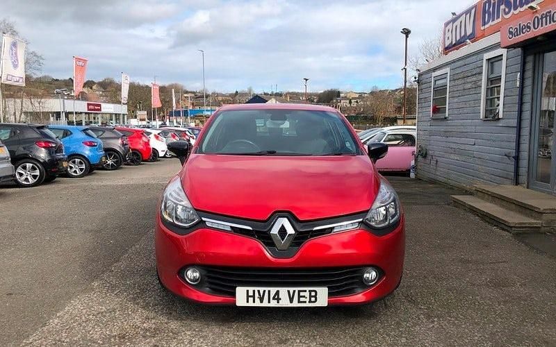 Used Renault Clio IV Dynamique 90 HP (66 kW) 2014 Red Hatchback