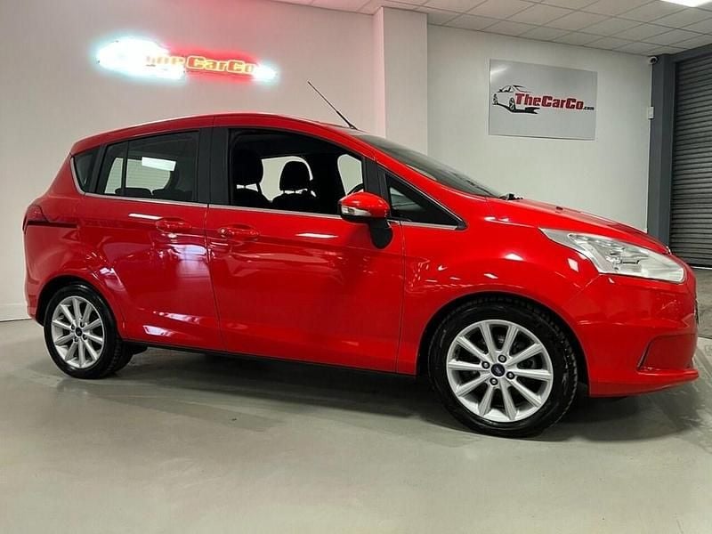 Used Ford B-MAX Titanium 95 HP (69 kW) 2016 Red MPV