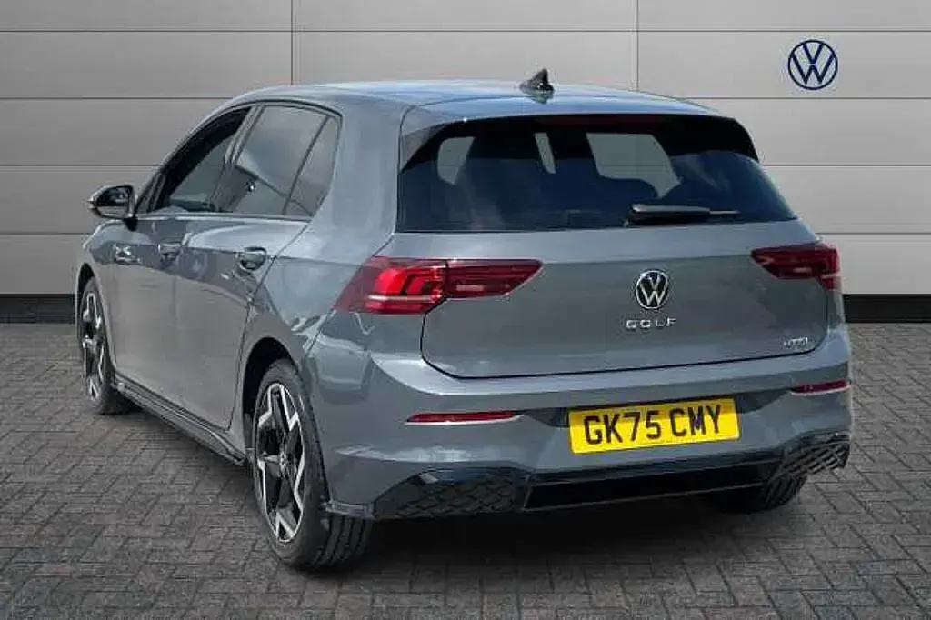 Used VW Golf VIII 150 HP (110 kW) 2025
