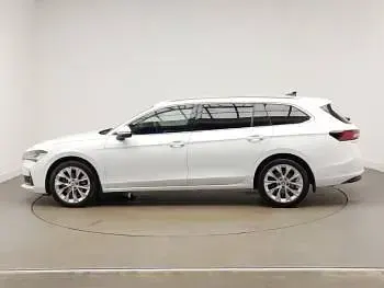 Used Skoda Superb SE L 150 HP (110 kW) 2024 White Estate