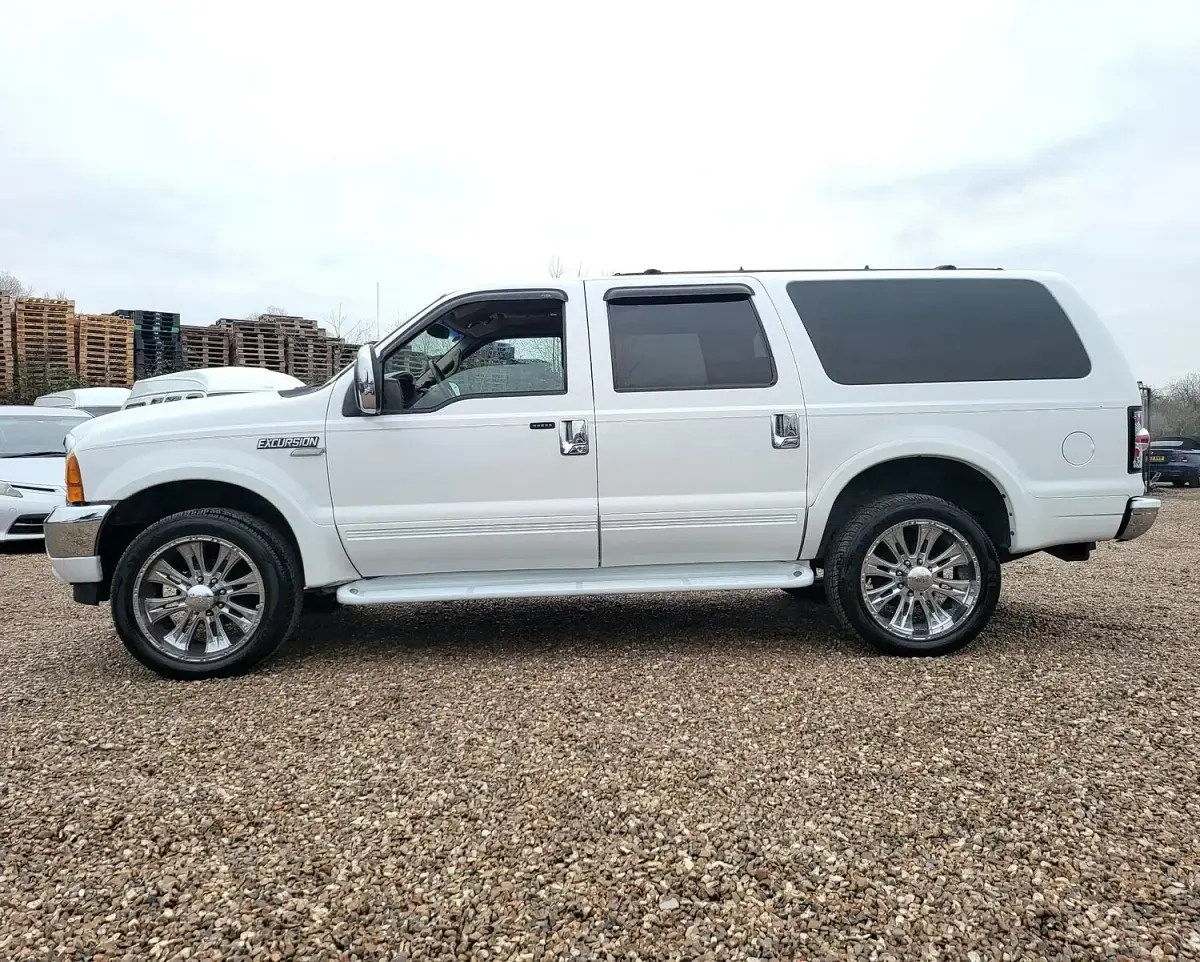 Used Ford Excursion 2005 Black SUV