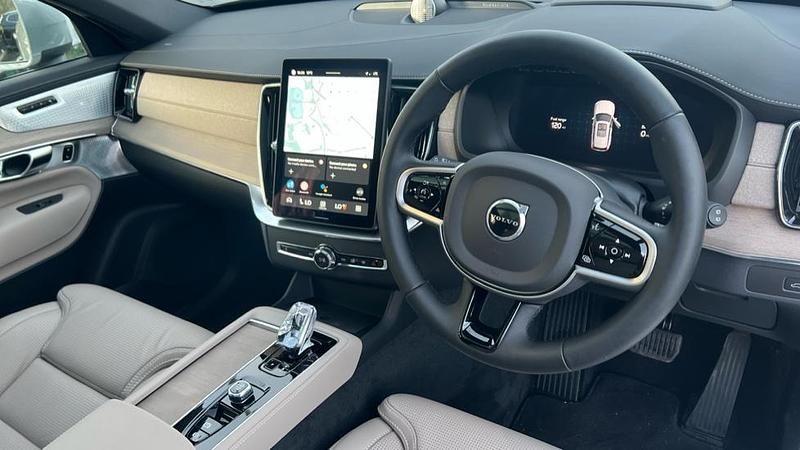 Used Volvo XC90 Ultra 455 HP (334 kW) 2025 Metallic  vapour grey SUV