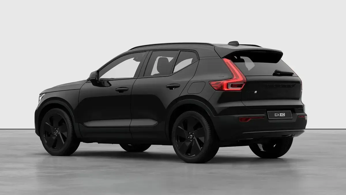 New Volvo EX40 Ultra 2026 Onyx black SUV