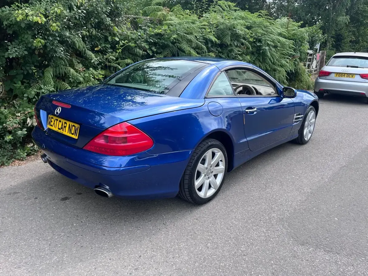 Used Mercedes SL350 245 HP (180 kW) 2003 Blue Cabriolet